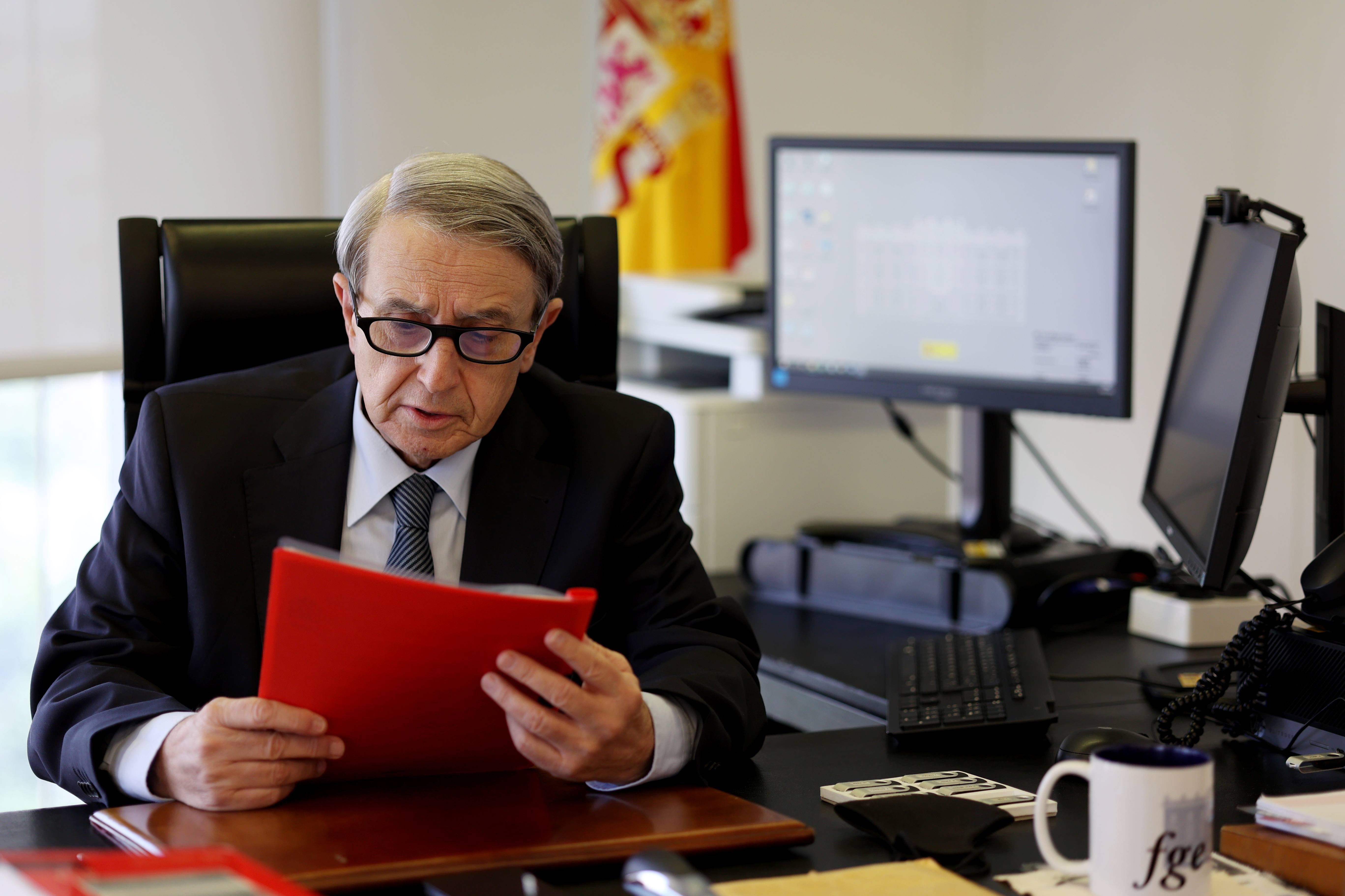 "La mayoría de las víctimas están sometidas a redes, grupos u organizaciones criminales. No en vano el comercio internacional de personas es uno de los negocios criminales más lucrativos"
