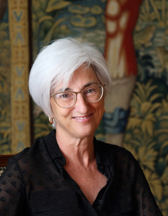 Excma. Sra. D. María José Segarra Crespo