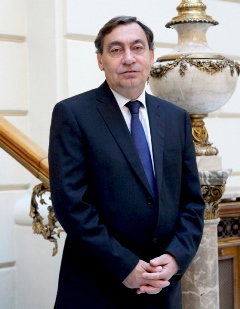 Excmo. Sr. D. Julián Sánchez Melgar
